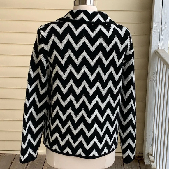 Skovhuus Wool Alpaca Blend Cardigan Sweater Sz L Black White Chevron Italy Made - Picture 2 of 8